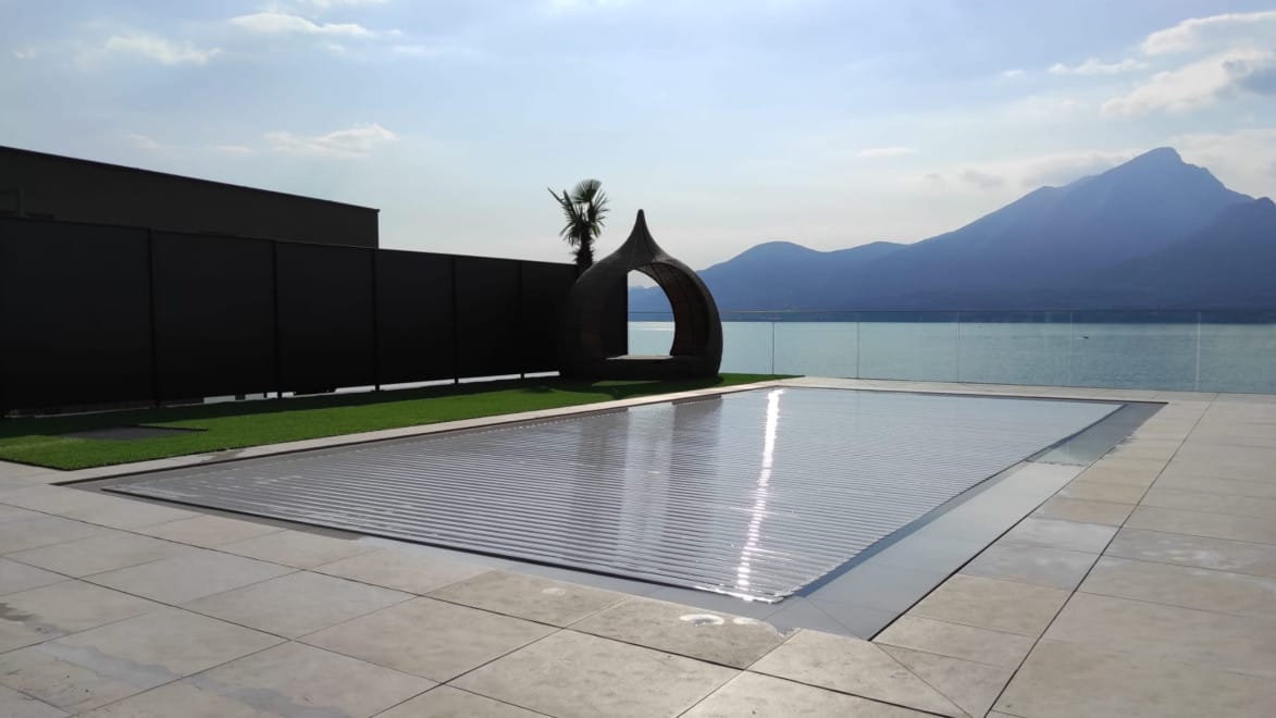 Copertura piscina tapparella 018 Favaretti Group