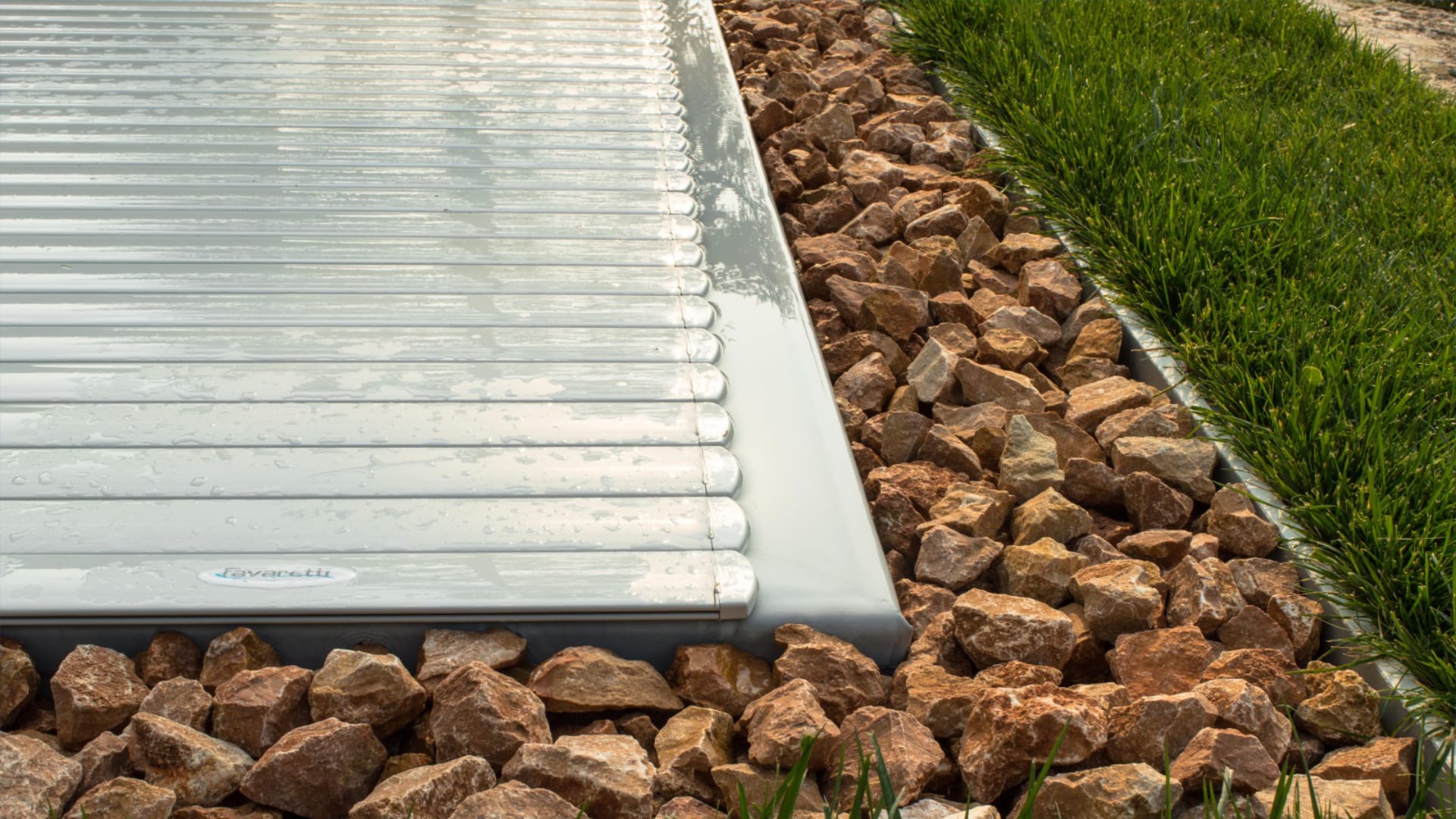 Copertura isotermica piscina su misura | Favaretti Group Copertura isotermica piscina su misura | Favaretti Group