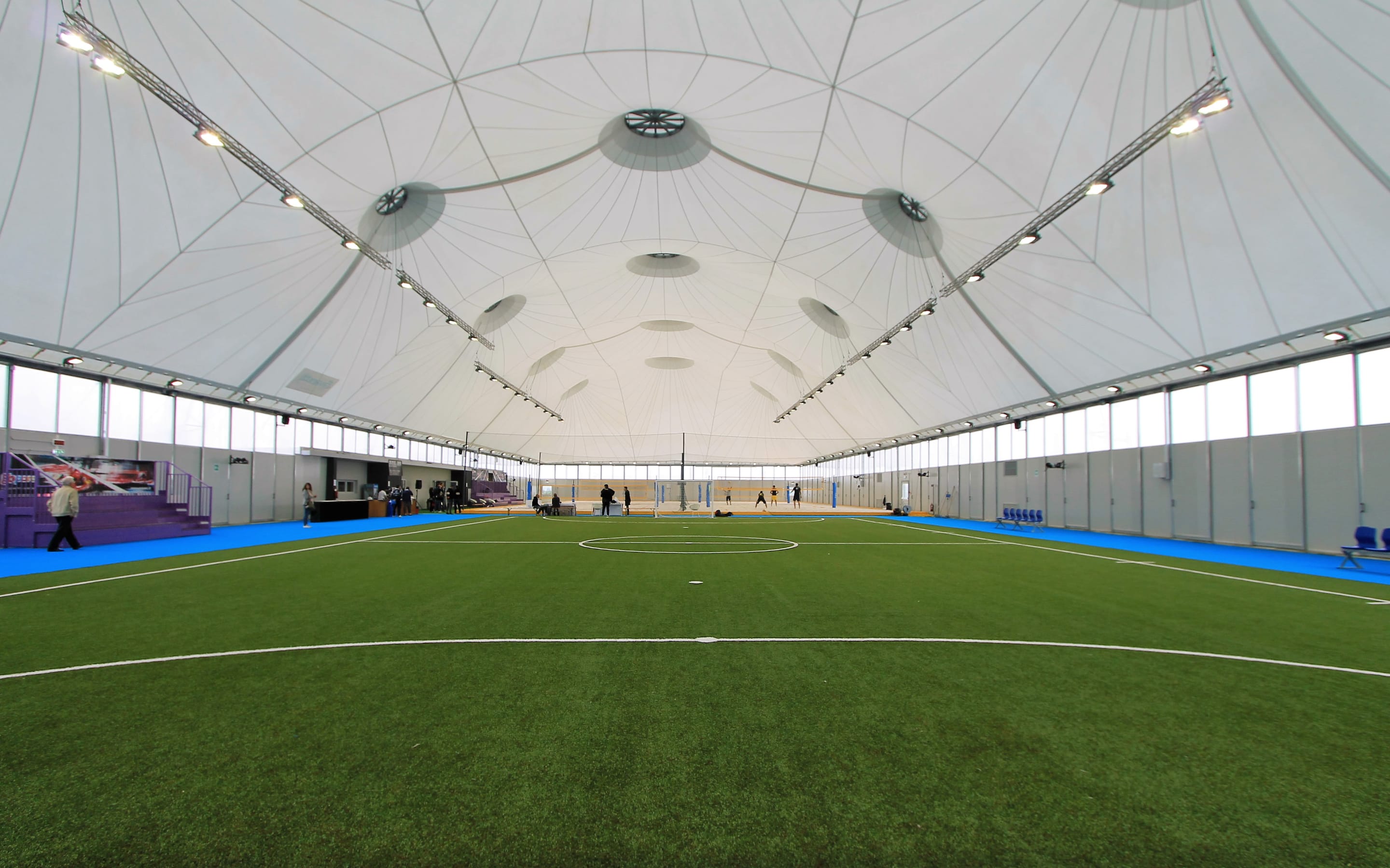 Multisport field tensile structure